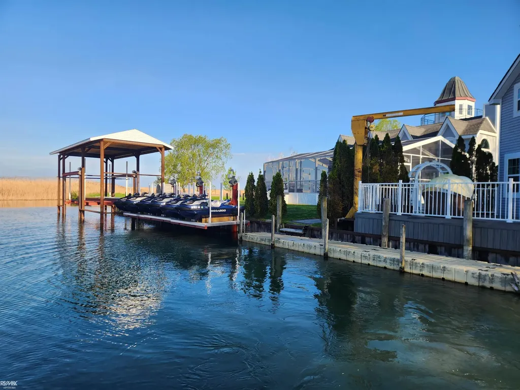 9565 Sni Bora Bayou Clay Township MI 48028