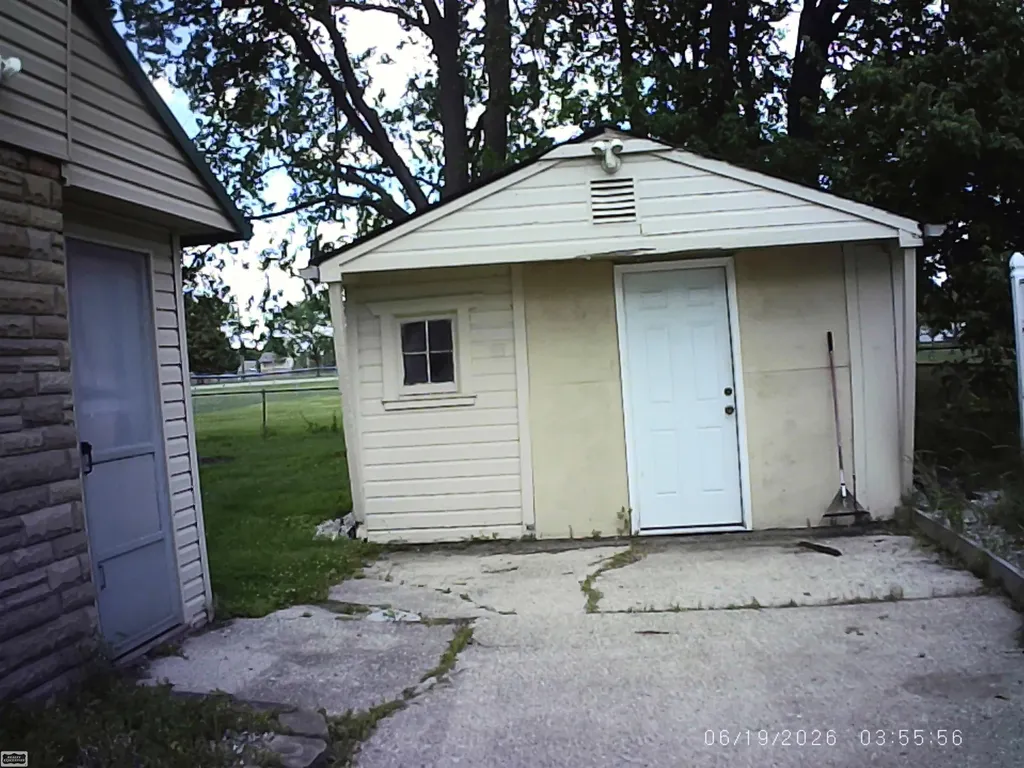 434 Gallup Street Mt. Clemens City MI 48043