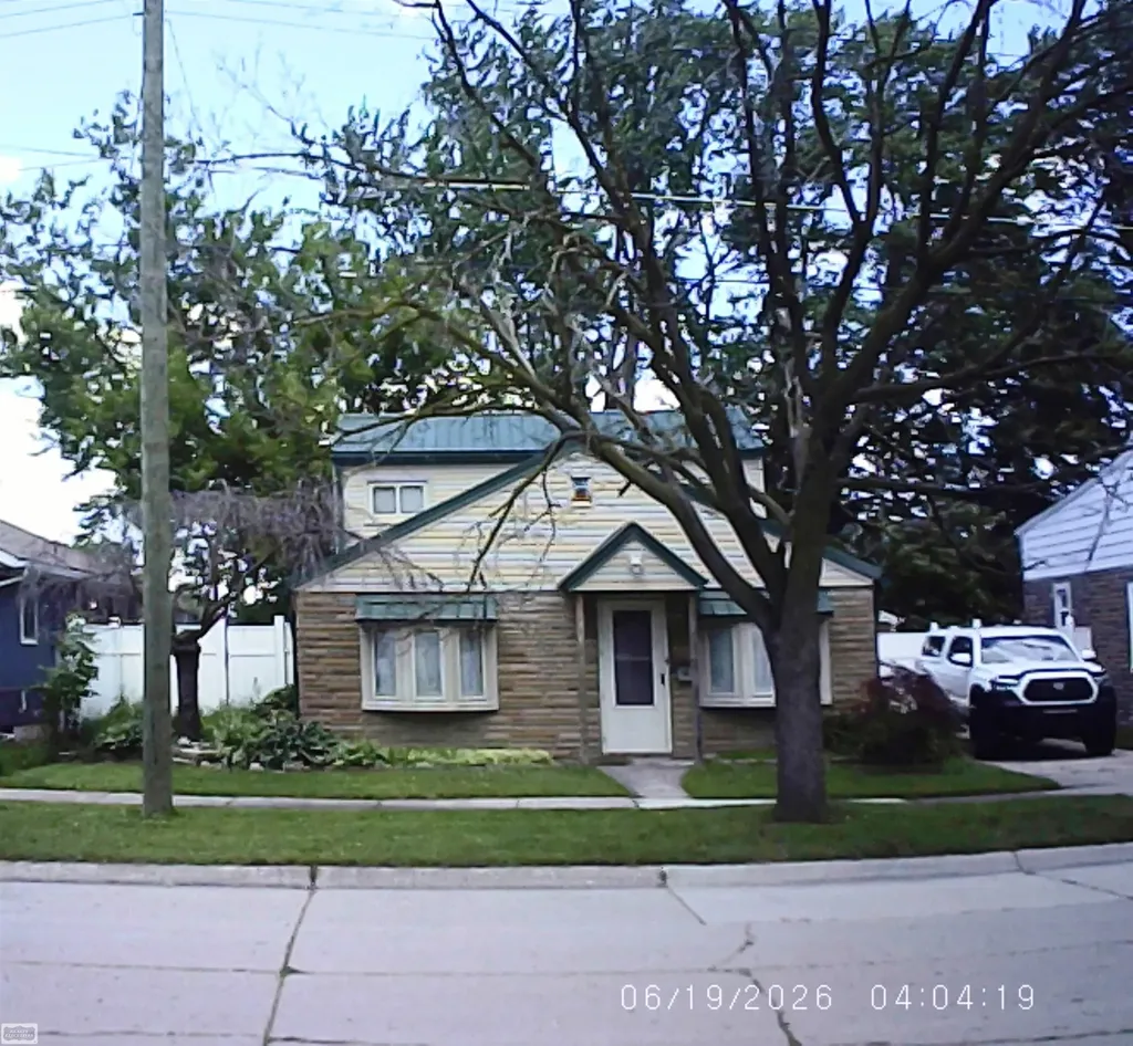 434 Gallup Street Mt. Clemens City MI 48043