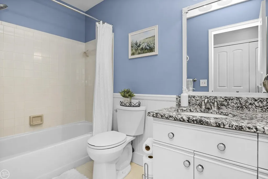 57271 Silver Maple Drive Washington Township MI 48094