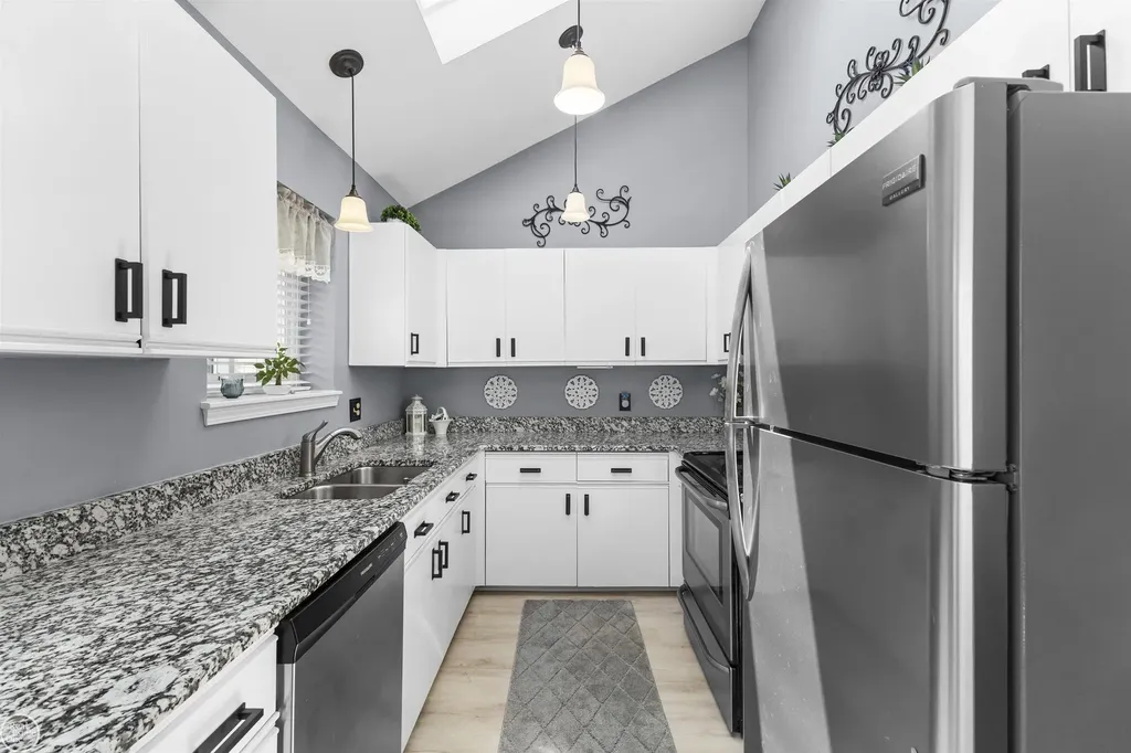57271 Silver Maple Drive Washington Township MI 48094