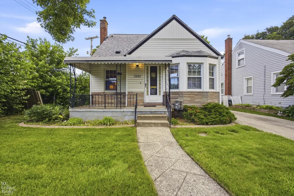 2446 Harvard Road Berkley City MI 48072
