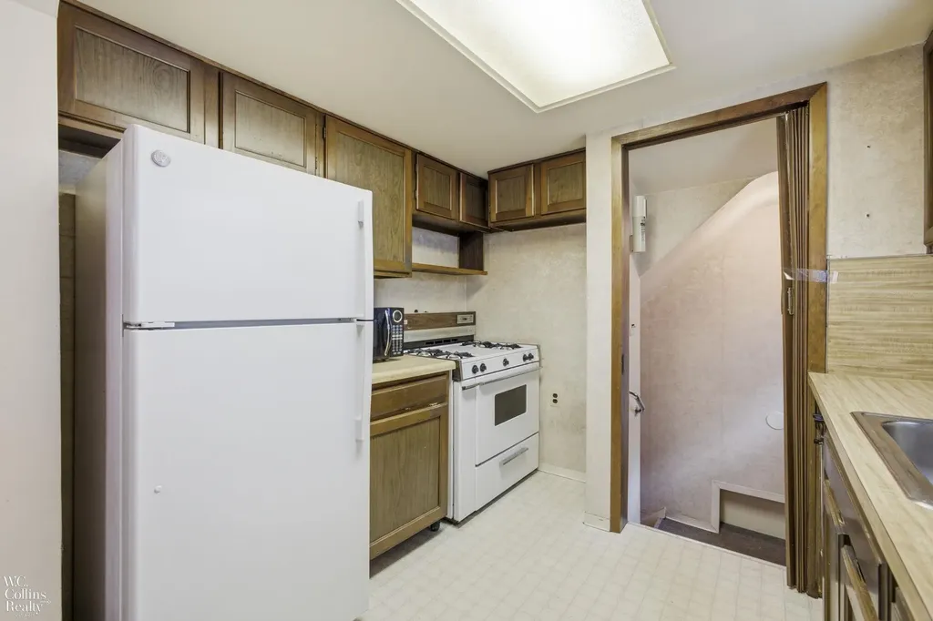 2446 Harvard Road Berkley City MI 48072