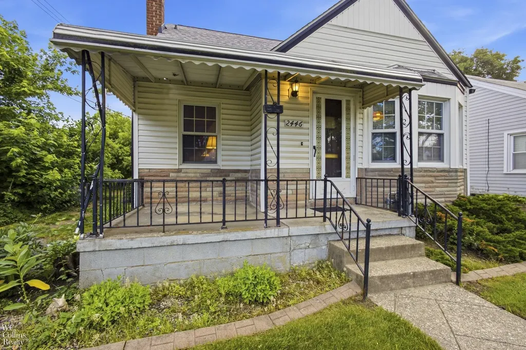 2446 Harvard Road Berkley City MI 48072