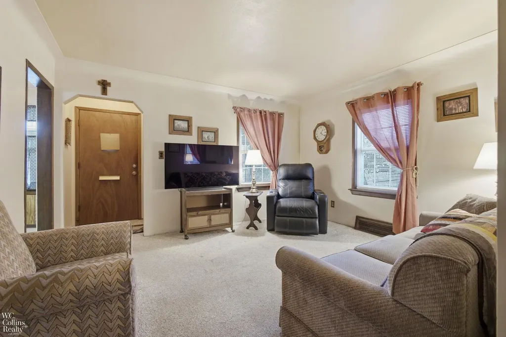 2446 Harvard Road Berkley City MI 48072