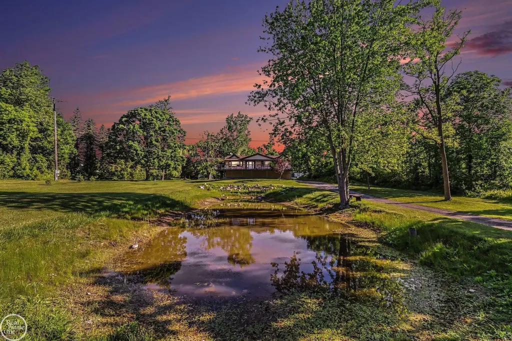 755 E Romeo Road Addison Township MI 48367