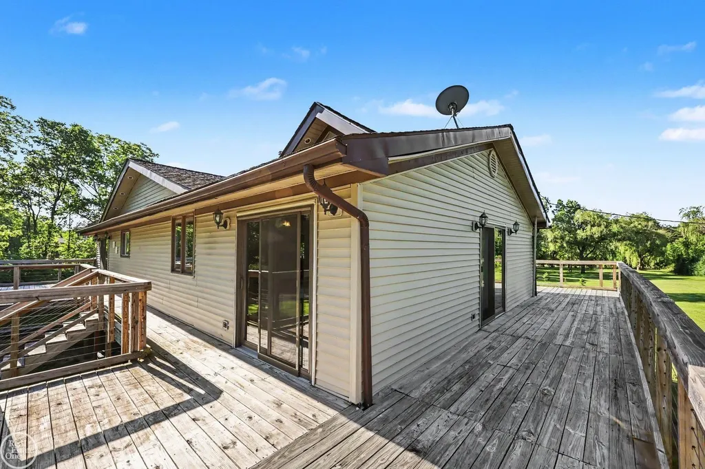 755 E Romeo Road Addison Township MI 48367