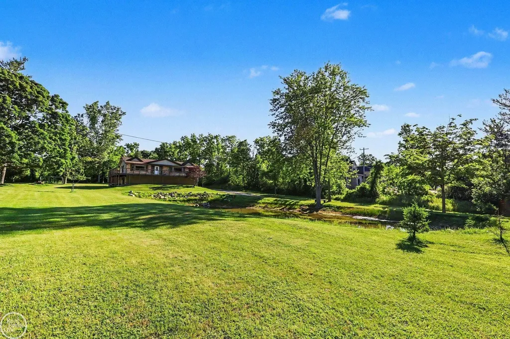 755 E Romeo Road Addison Township MI 48367