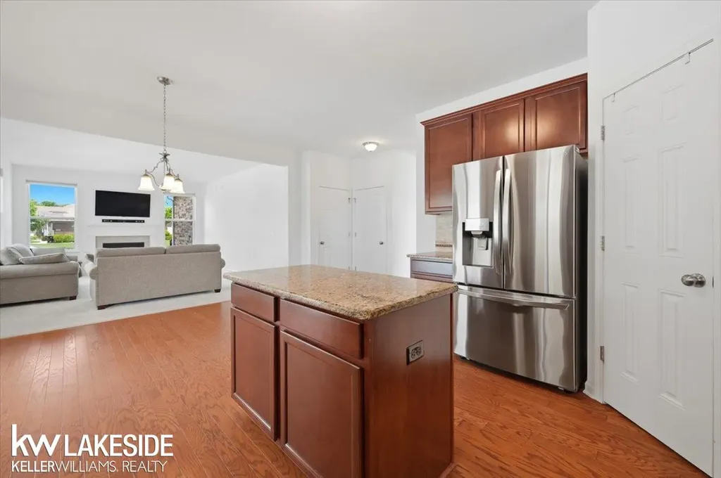 21965 Bellewood Drive Macomb Township MI 48044