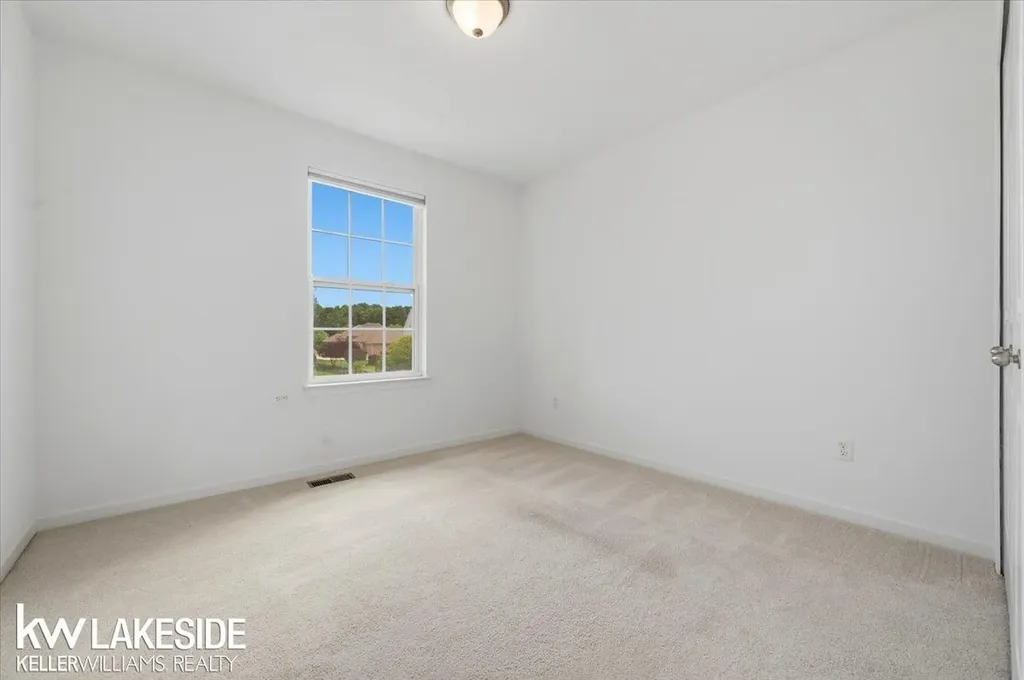 21965 Bellewood Drive Macomb Township MI 48044