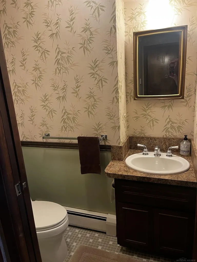 39375 E. Archer Street Harrison Charter Township MI 48045