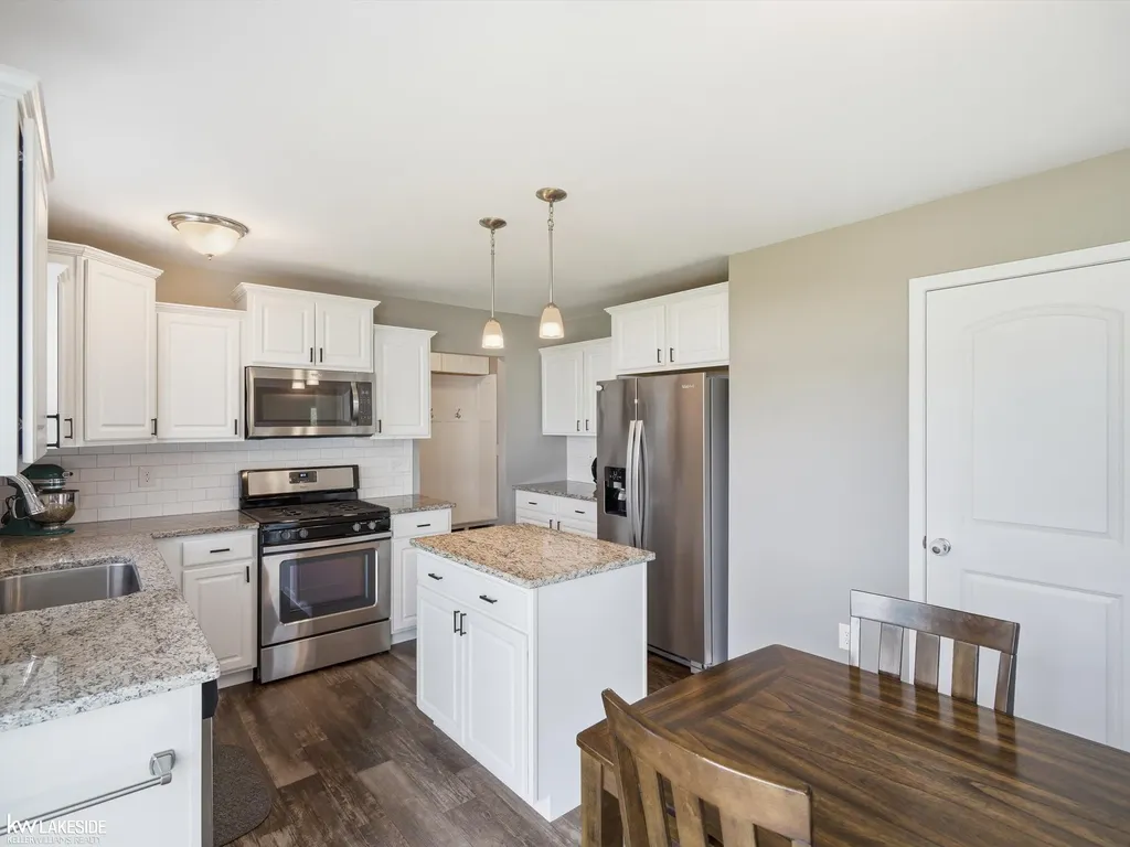 3208 Hill Hollow Lane Howell Township MI 48855