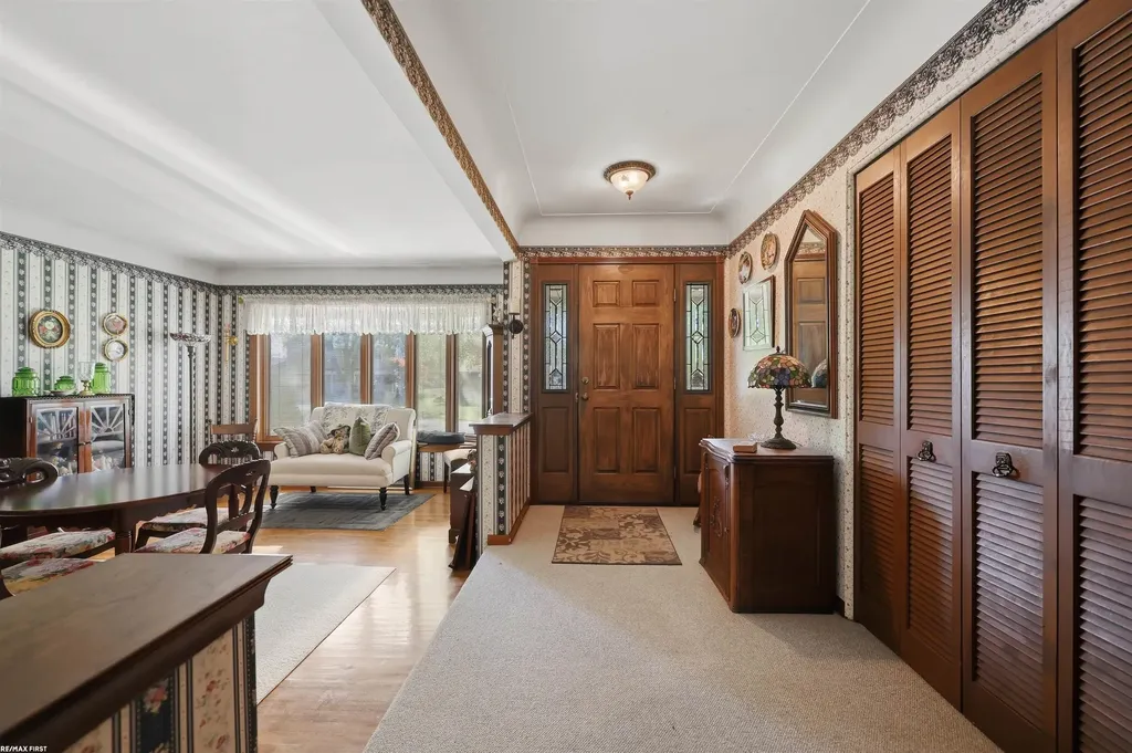 53375 Mark Drive Shelby Charter Township MI 48316