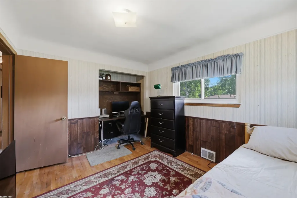 53375 Mark Drive Shelby Charter Township MI 48316