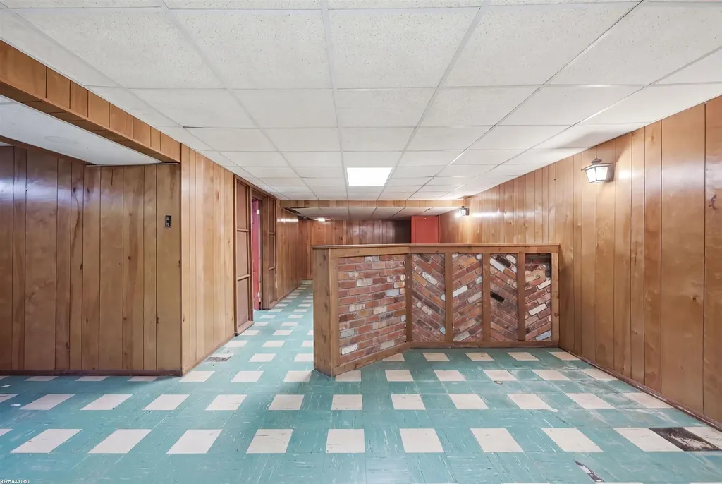 53375 Mark Drive Shelby Charter Township MI 48316