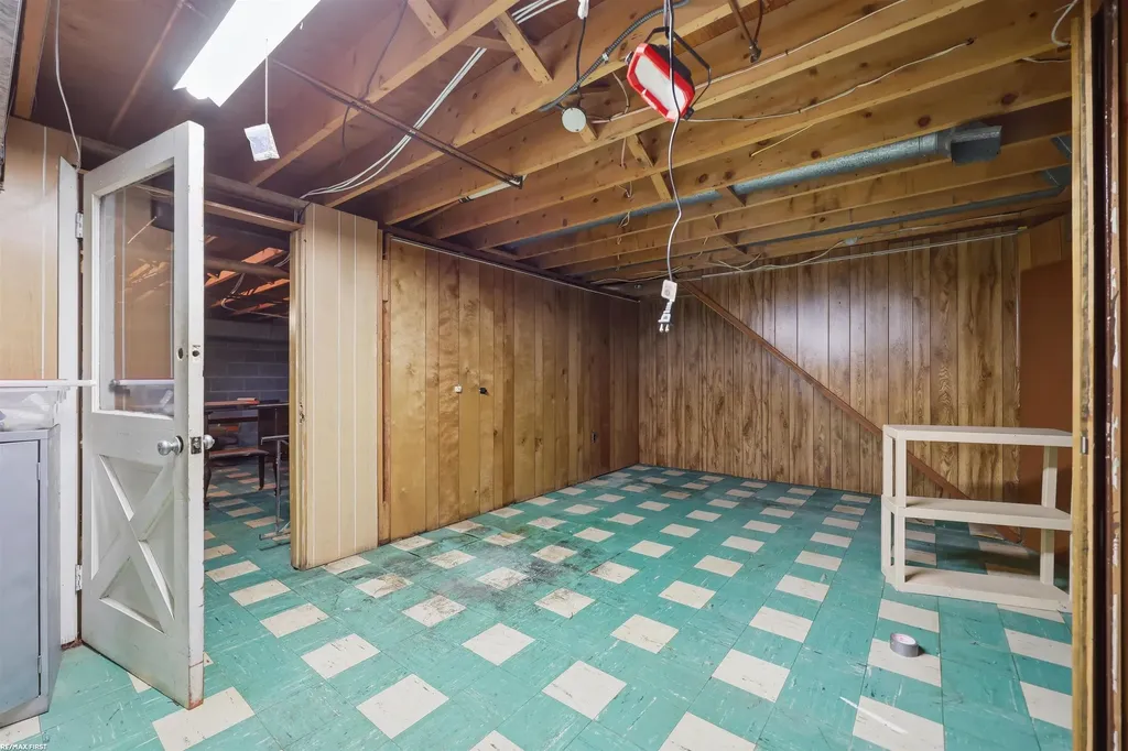 53375 Mark Drive Shelby Charter Township MI 48316