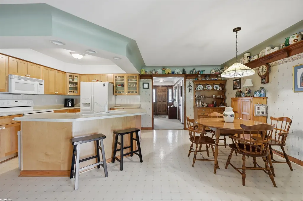 53375 Mark Drive Shelby Charter Township MI 48316