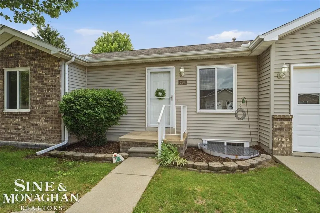 220 Superior Avenue Marine City City MI 48039