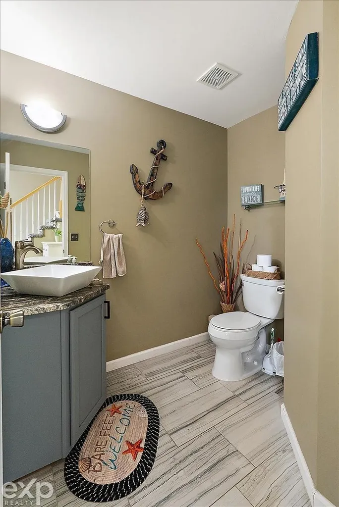 47645 Burlingame Drive Chesterfield Township MI 48047