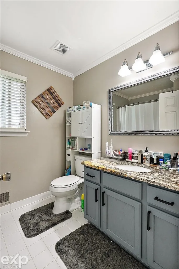 47645 Burlingame Drive Chesterfield Township MI 48047