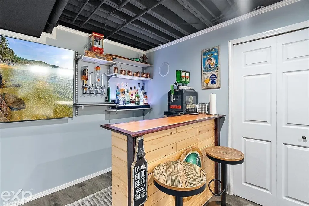 47645 Burlingame Drive Chesterfield Township MI 48047
