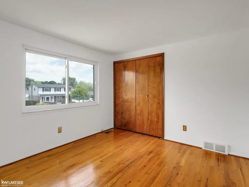 35385 Bobcean Road Clinton Charter Township MI 48035