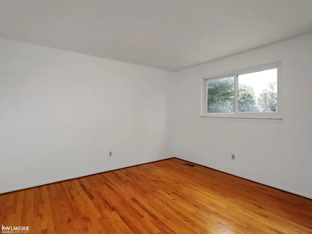 35385 Bobcean Road Clinton Charter Township MI 48035