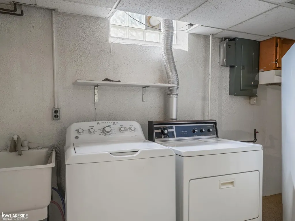 35385 Bobcean Road Clinton Charter Township MI 48035