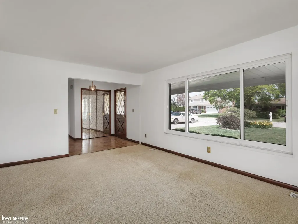 35385 Bobcean Road Clinton Charter Township MI 48035