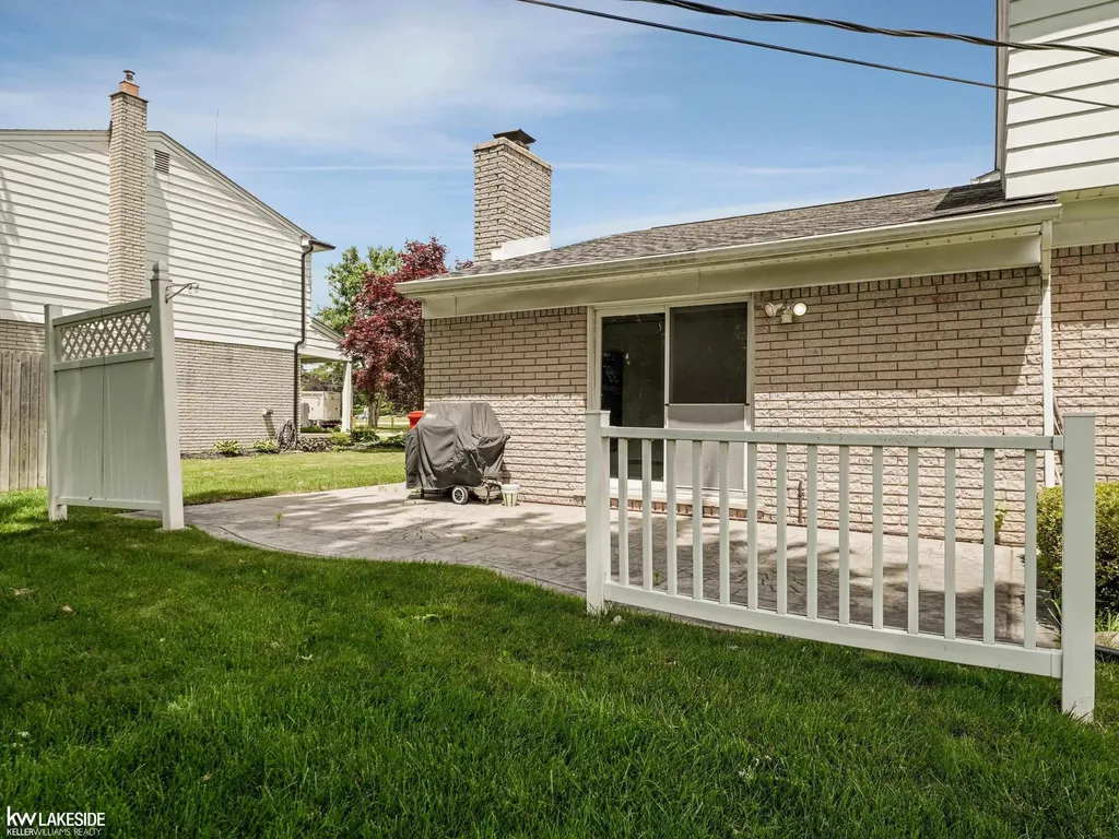 35385 Bobcean Road Clinton Charter Township MI 48035