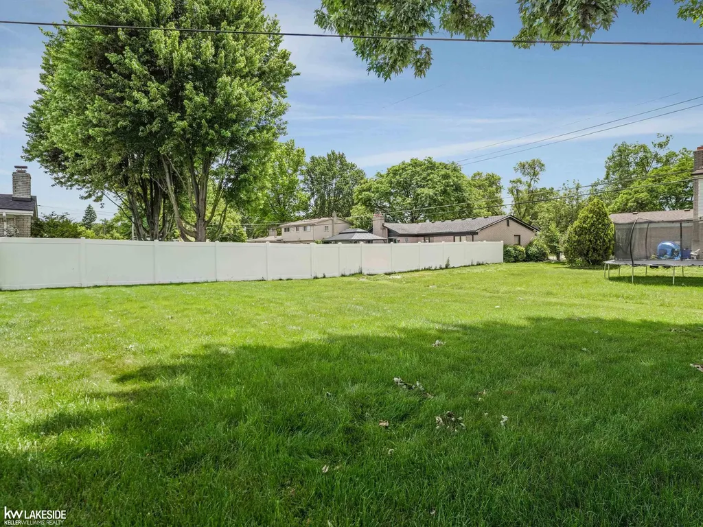 35385 Bobcean Road Clinton Charter Township MI 48035