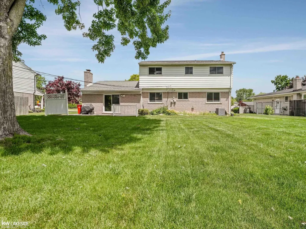 35385 Bobcean Road Clinton Charter Township MI 48035
