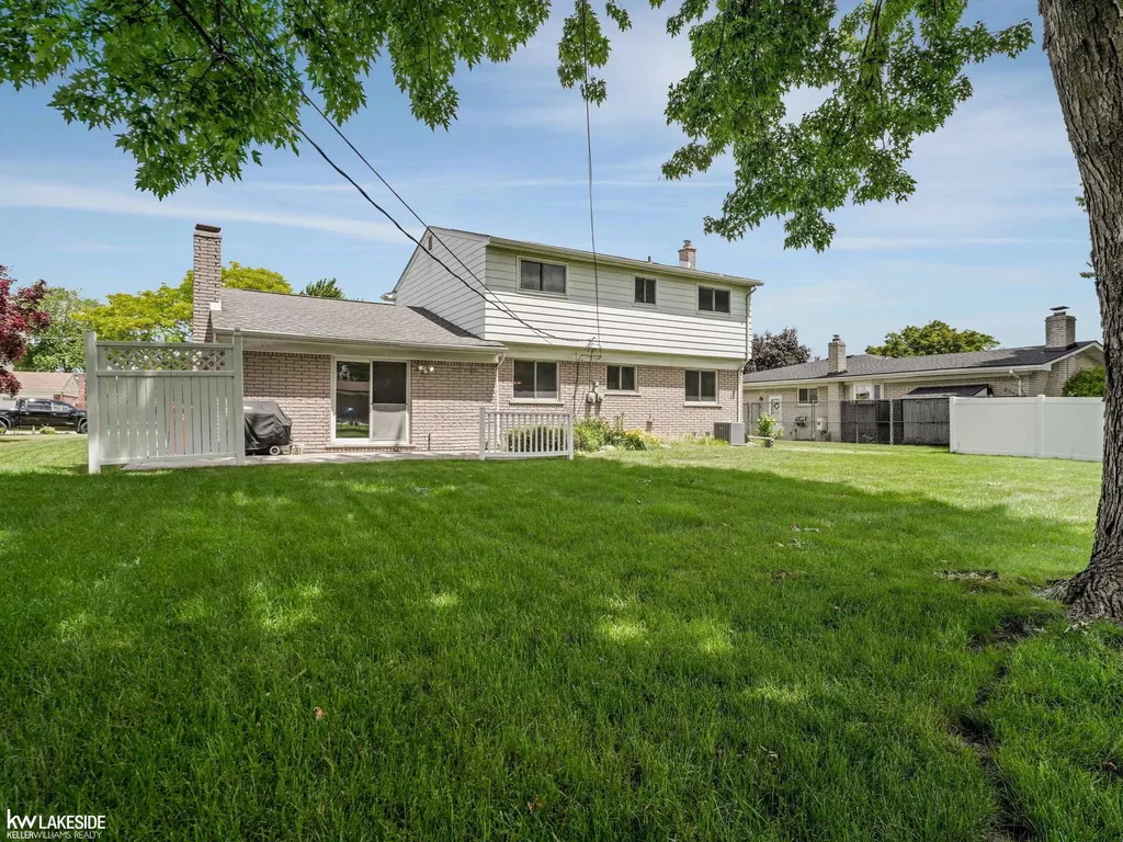 35385 Bobcean Road Clinton Charter Township MI 48035