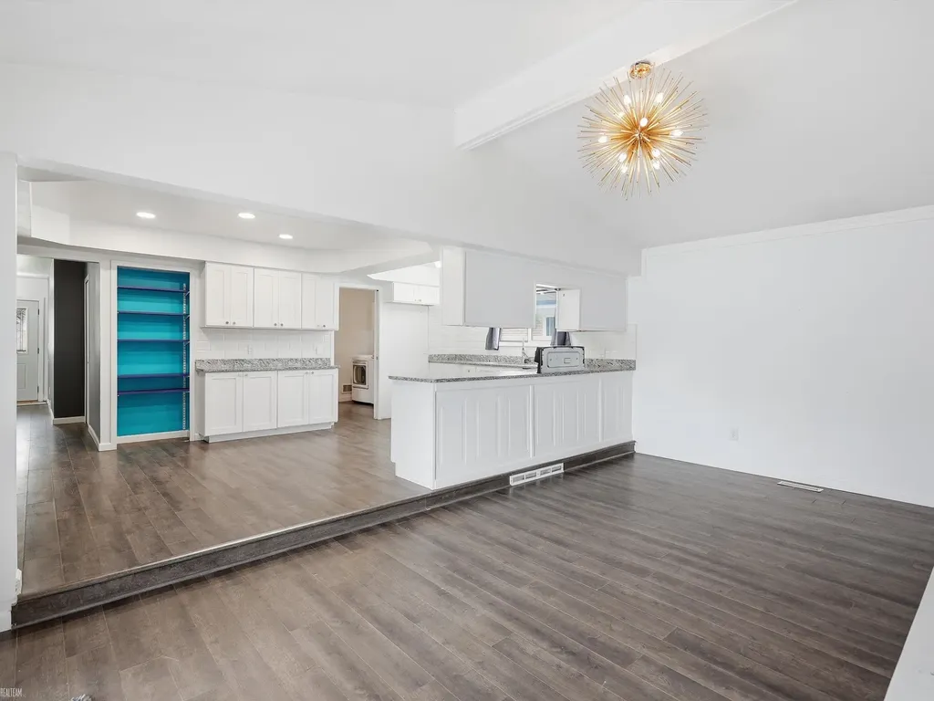 3079 Juanita Drive Sterling Heights City MI 48310
