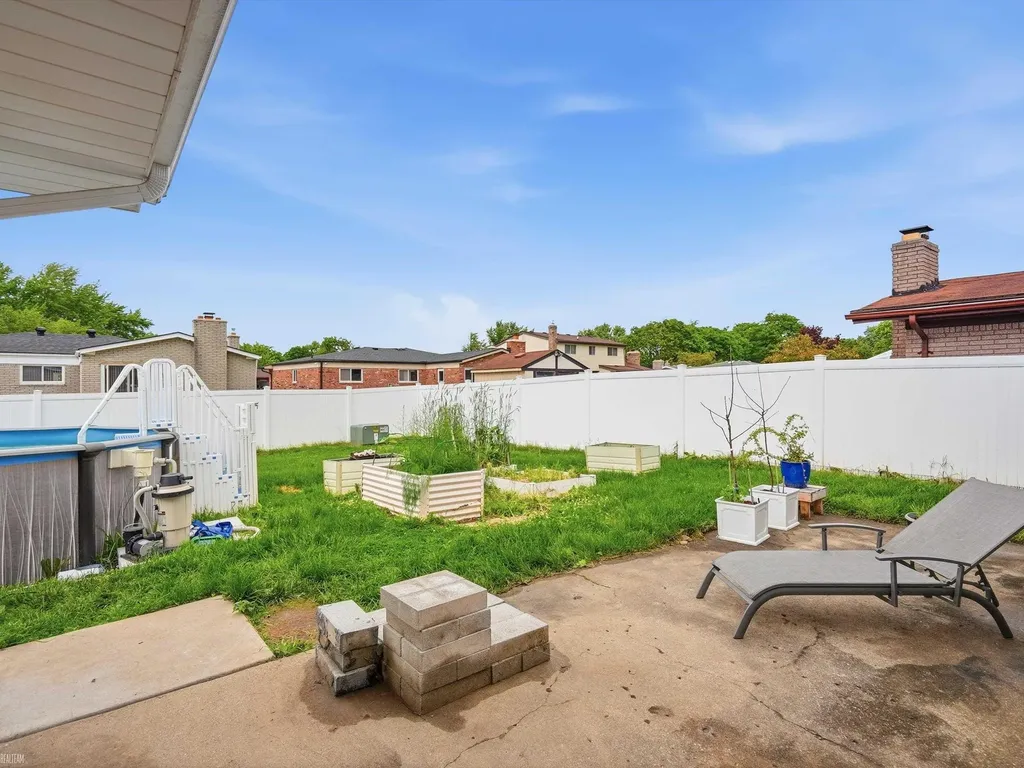 3079 Juanita Drive Sterling Heights City MI 48310