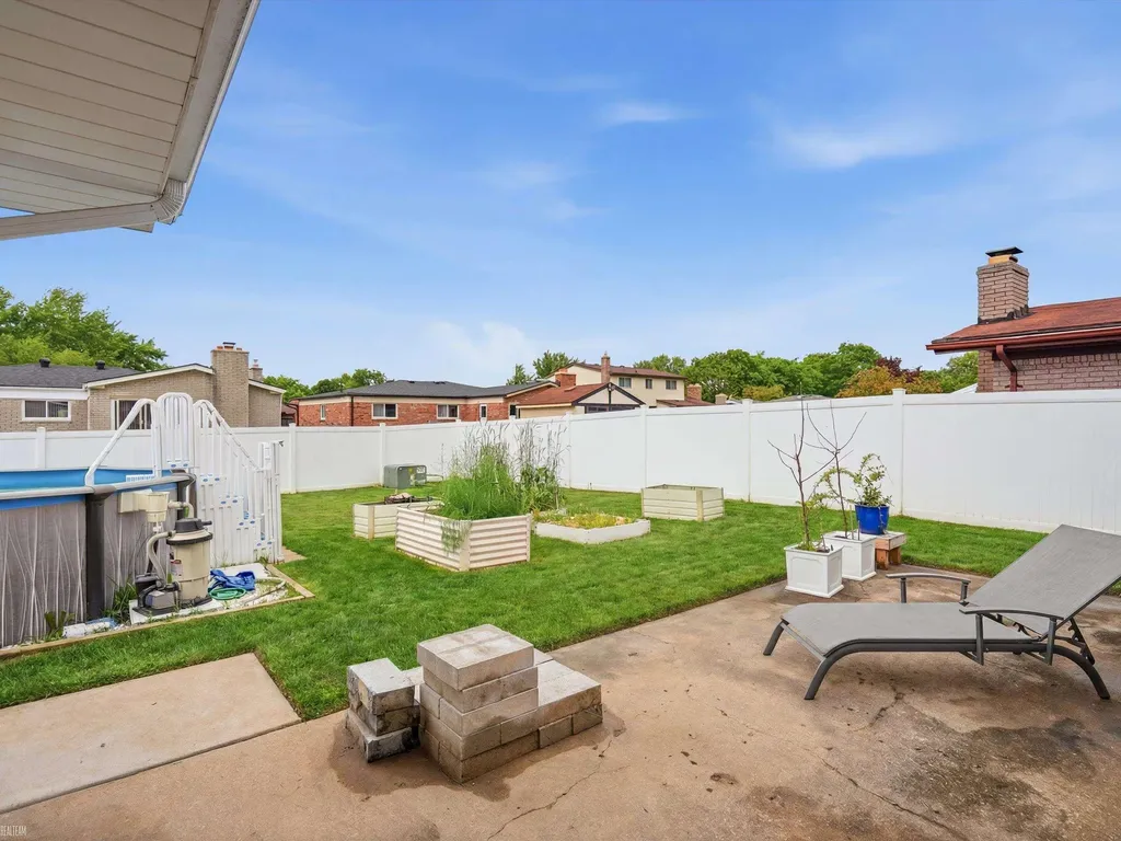 3079 Juanita Drive Sterling Heights City MI 48310