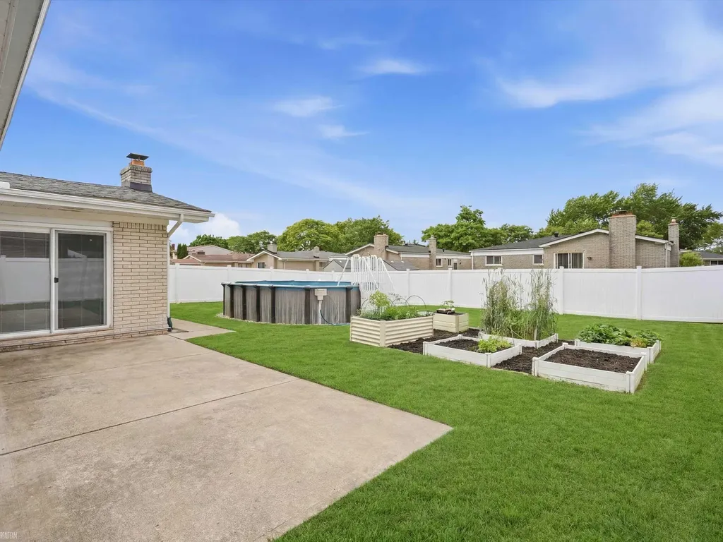 3079 Juanita Drive Sterling Heights City MI 48310