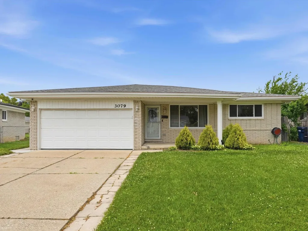 3079 Juanita Drive Sterling Heights City MI 48310