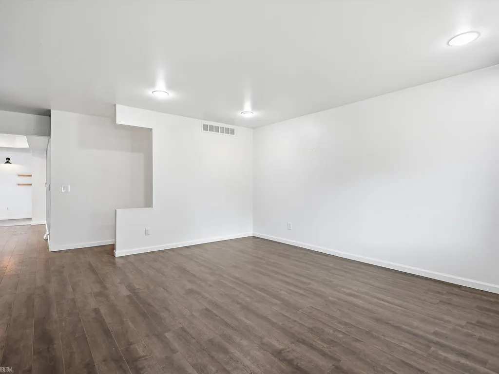 3079 Juanita Drive Sterling Heights City MI 48310