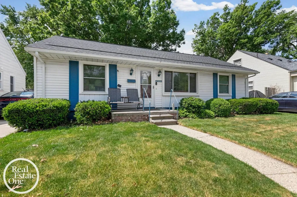 21600 Revere Street St. Clair Shores City MI 48080