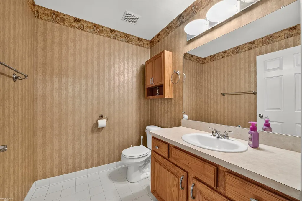 51251 Westwood Drive Macomb Township MI 48042