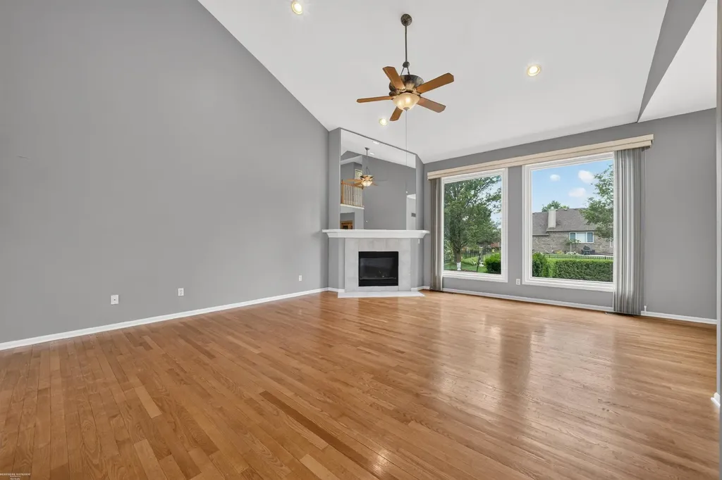 51251 Westwood Drive Macomb Township MI 48042