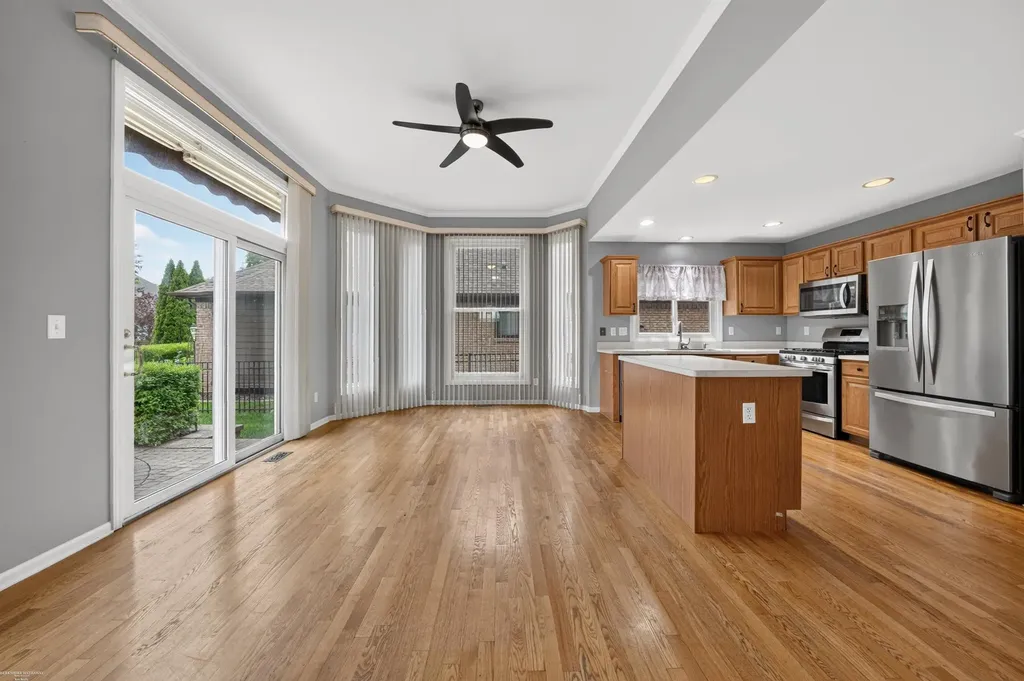 51251 Westwood Drive Macomb Township MI 48042