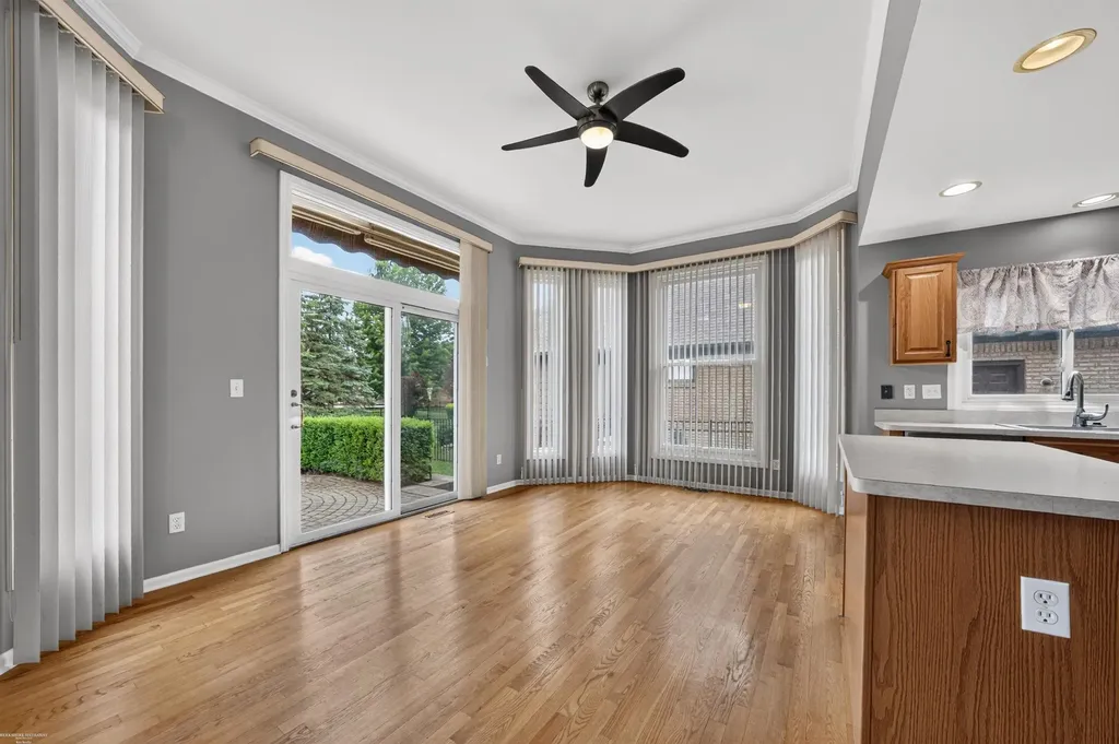 51251 Westwood Drive Macomb Township MI 48042