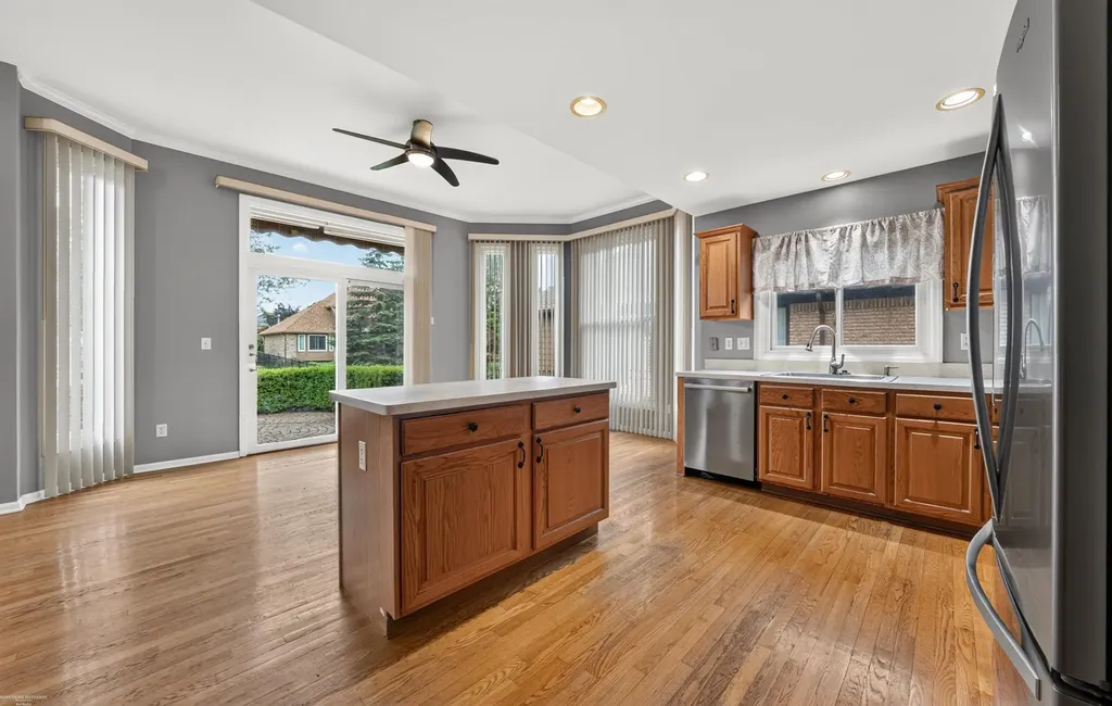 51251 Westwood Drive Macomb Township MI 48042