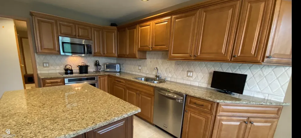 47351 Bobwhite Lane Shelby Charter Township MI 48315