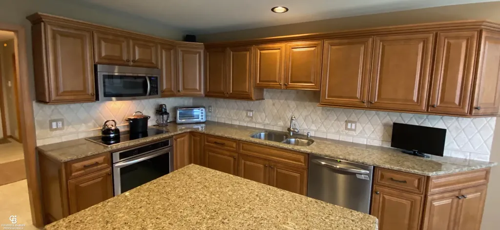 47351 Bobwhite Lane Shelby Charter Township MI 48315