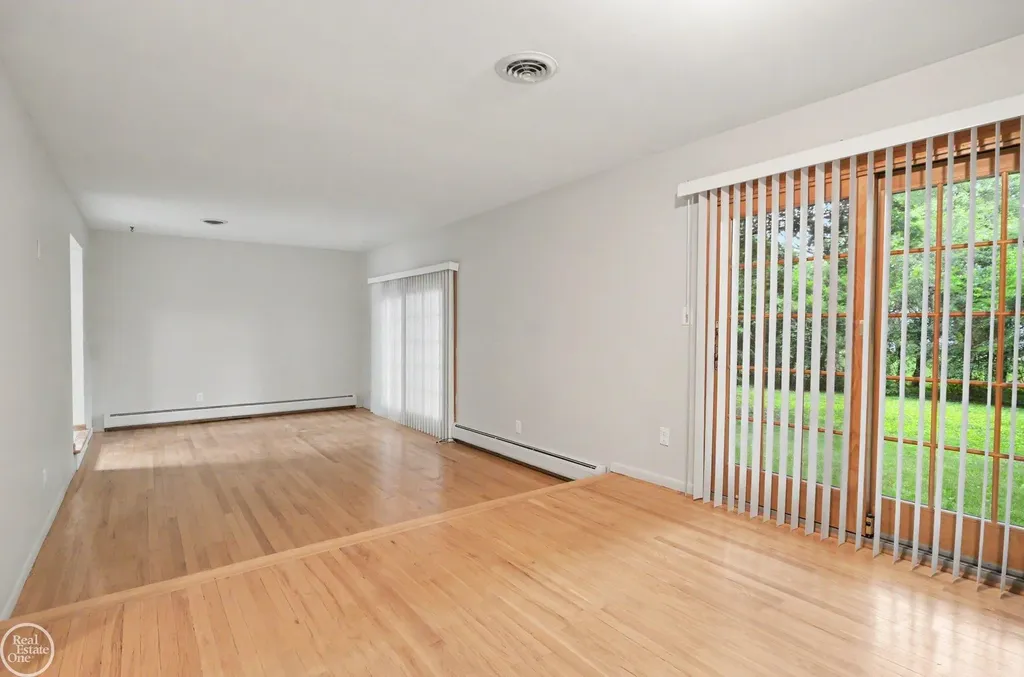 2959 Rambling Way Bloomfield Hills City MI 48302