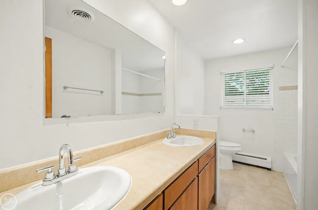 2959 Rambling Way Bloomfield Hills City MI 48302