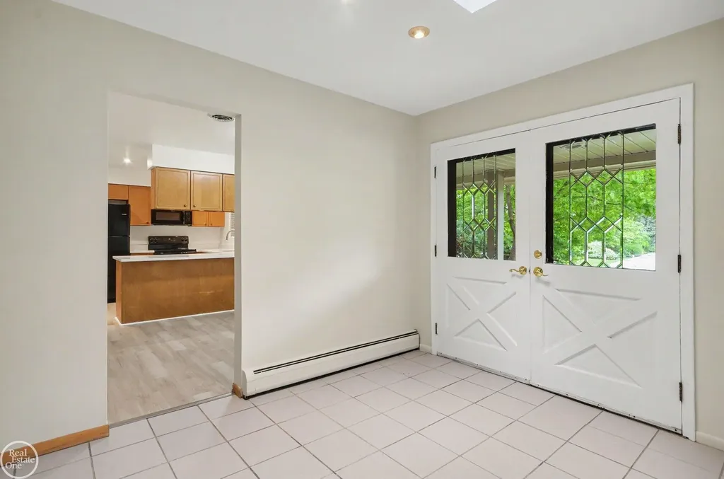2959 Rambling Way Bloomfield Hills City MI 48302